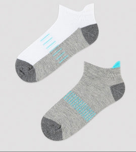 Boys grey/white ankle socks pack of 2