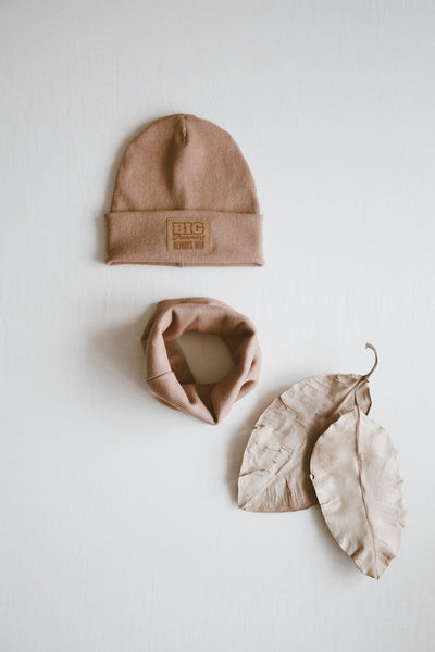 Beanie and neck warmer set ( brown)