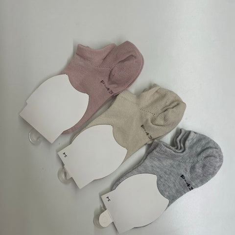 Plain ankle socks (3 pairs)